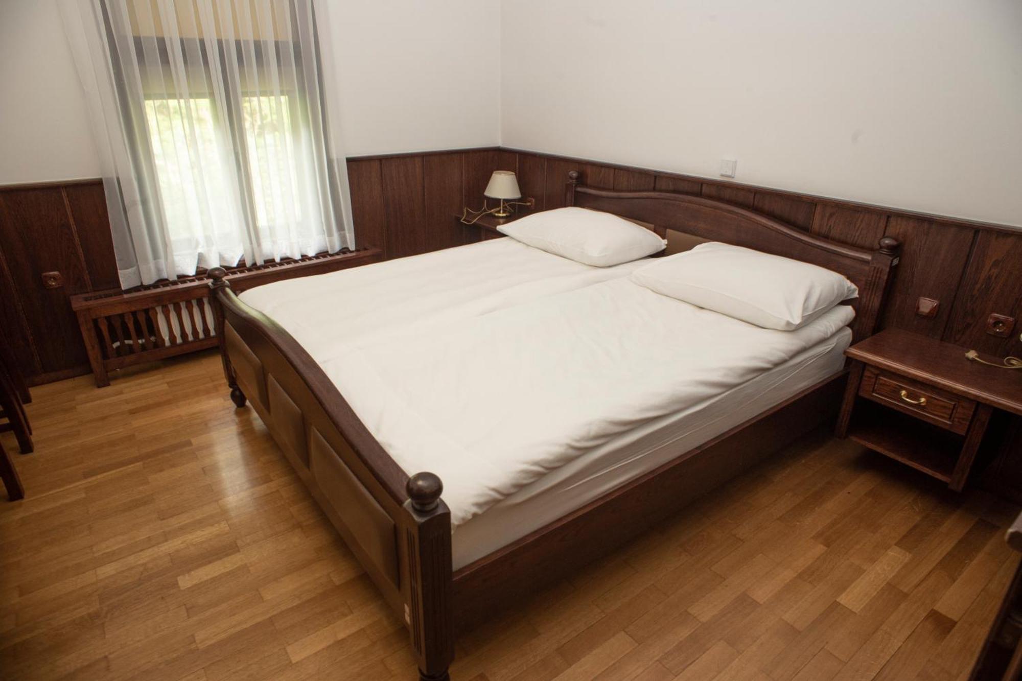 Vila Herberstein Velenje Oda fotoğraf