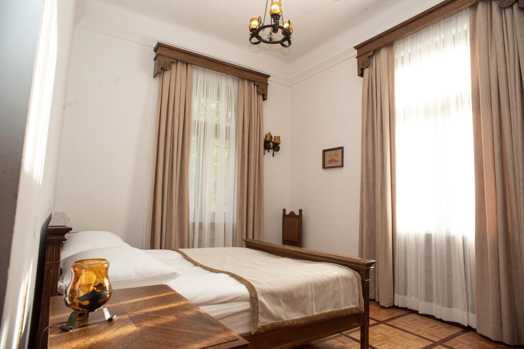 Vila Herberstein Velenje Oda fotoğraf